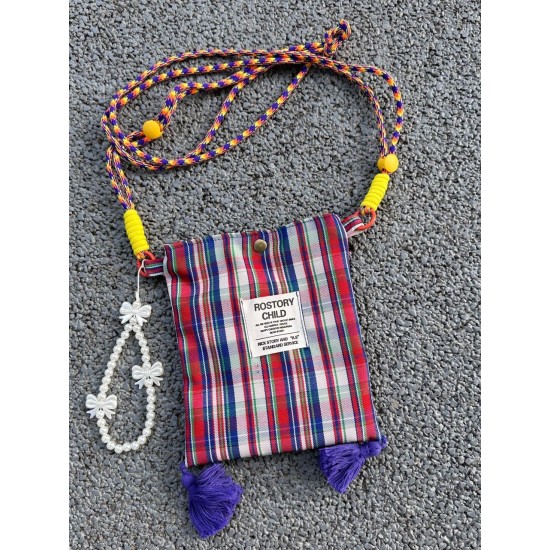 The 2025 summer new single-shoulder crossbody small square bag is a versatile color-blocking checkered tassel women's casual mobile phone bag