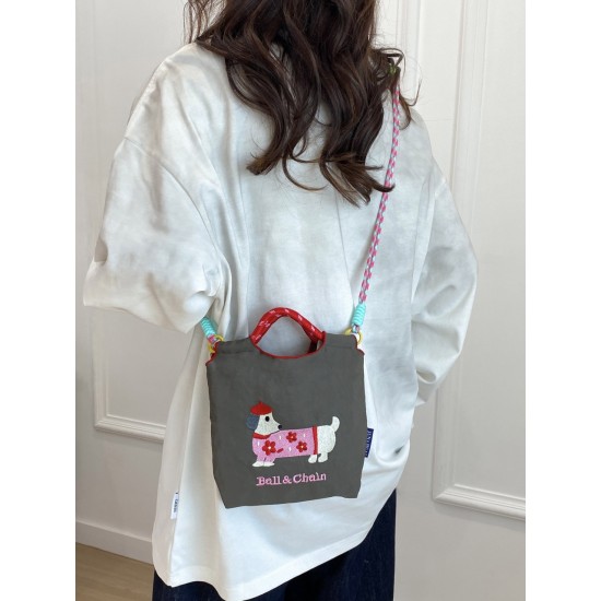 ballchain's new cute dachshund single-shoulder crossbody handbag, fashionable and versatile mobile phone bag, small square bag for girls ballchain's new cute dachshund single-shoulder crossbody handbag, fashionable and versatile mobile phone bag, small square bag for girls