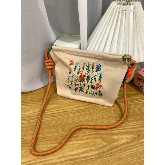ball chain2025 New floral, Japanese and Korean fashion, versatile small square bag, single-shoulder crossbody bag, women's bag ball chain2025 New floral, Japanese and Korean fashion, versatile small square bag, single-shoulder crossbody bag, women's bag