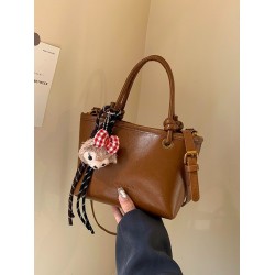 The 2025 new oil-wax leather fashionable and versatile small square bag for commuting, women's bag with large capacity and light weight, and shoulder crossbody bag