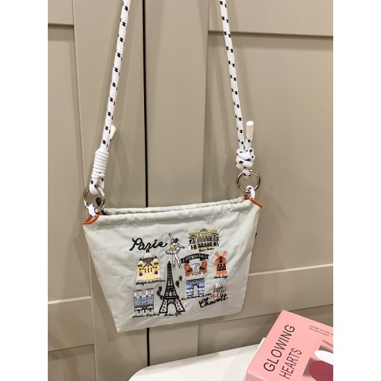 ball chain's new iron tower embroidered zipper single-shoulder crossbody bag, small square bag, versatile commuting storage bag ball chain's new iron tower embroidered zipper single-shoulder crossbody bag, small square bag, versatile commuting storage bag