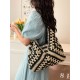 2025 summer new straw woven bag, large-capacity single-shoulder tote bag, beach vacation bag, versatile women's bag 2025 summer new straw woven bag, large-capacity single-shoulder tote bag, beach vacation bag, versatile women's bag