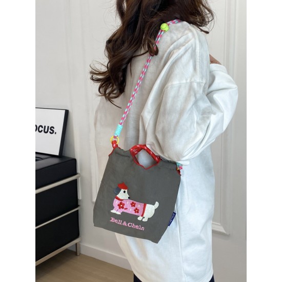 ballchain's new cute dachshund single-shoulder crossbody handbag, fashionable and versatile mobile phone bag, small square bag for girls ballchain's new cute dachshund single-shoulder crossbody handbag, fashionable and versatile mobile phone bag, small square bag for girls