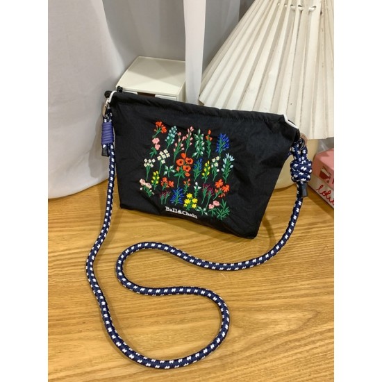 ball chain2025 New floral, Japanese and Korean fashion, versatile small square bag, single-shoulder crossbody bag, women's bag ball chain2025 New floral, Japanese and Korean fashion, versatile small square bag, single-shoulder crossbody bag, women's bag